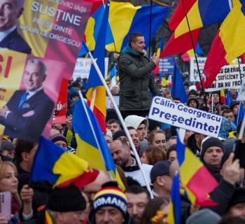 Masová demonstrace v Rumunsku: protesty proti vládě před opakováním voleb