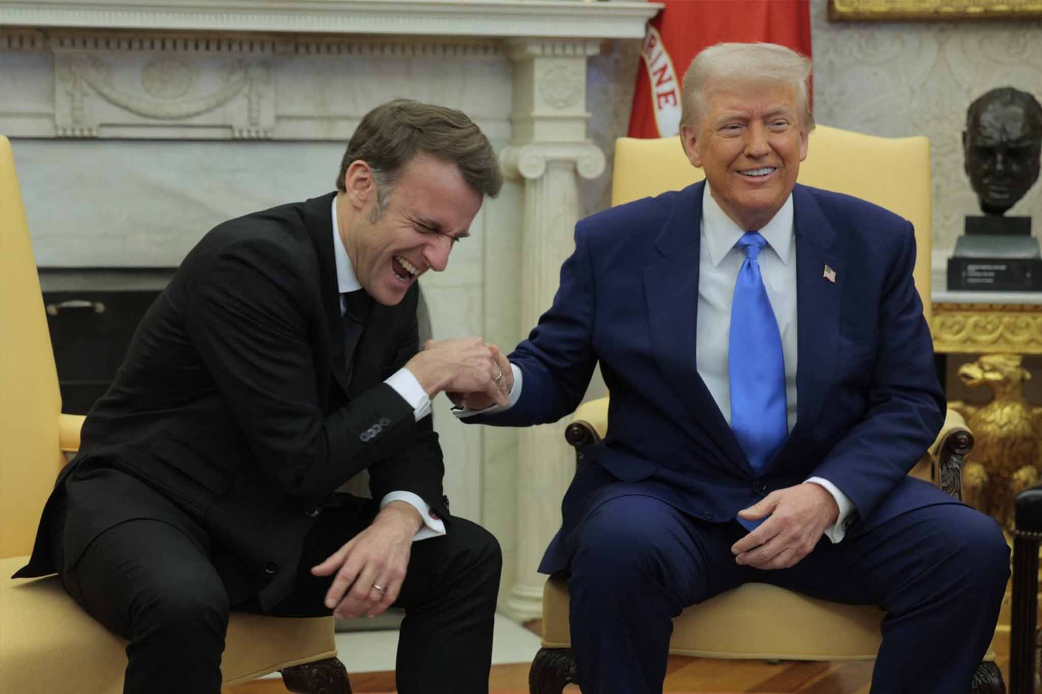 Macronova potupa v Bílém domě! Trump ukázal, kdo je skutečný lídr světa